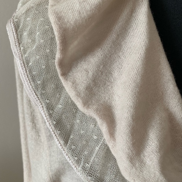 🔥last call!EUC authentic Valentino silk/lambswool cardigan. Size 12 - Picture 2 of 9